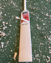 Load image into Gallery viewer, BTC Wales Players Edition Bat 1