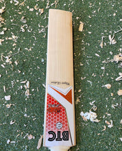 Load image into Gallery viewer, BTC Wales Players Edition Bat 1
