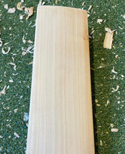 Load image into Gallery viewer, BTC Wales Players Edition Bat 1
