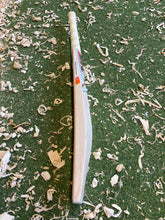 Load image into Gallery viewer, BTC Wales Performance Bat 3