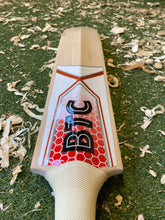 Load image into Gallery viewer, BTC Wales Performance Bat 3