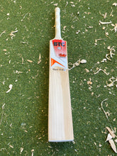 Load image into Gallery viewer, BTC Wales Players Edition Bat 3