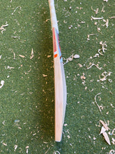Load image into Gallery viewer, BTC Wales Players Edition Bat 3