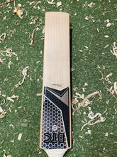 Load image into Gallery viewer, BTC Precision Bat 10