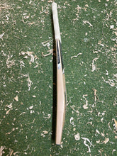 Load image into Gallery viewer, BTC Precision Bat 10