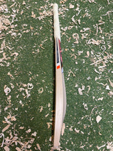 Load image into Gallery viewer, BTC Players Edition Harrow Bat 2