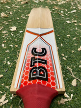 Load image into Gallery viewer, BTC Wales Harrow Players Edition Bat 1
