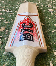 Load image into Gallery viewer, BTC Wales Precision Bat 1