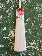 Load image into Gallery viewer, BTC Wales Performance Bat 5
