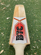 Load image into Gallery viewer, BTC Wales Precision Bat 5

