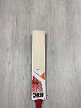 Load image into Gallery viewer, BTC Wales Size 5 Precision Bat 2
