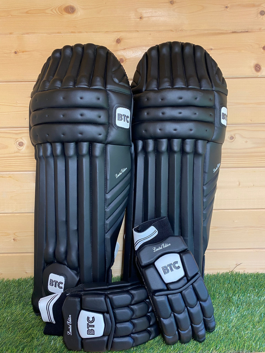 BTC Limited Edition Black Pads & Gloves