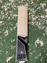 Load image into Gallery viewer, BTC Size 6 Precision Bat 1
