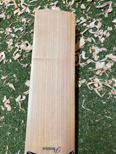 Load image into Gallery viewer, BTC Size 6 Precision Bat 1
